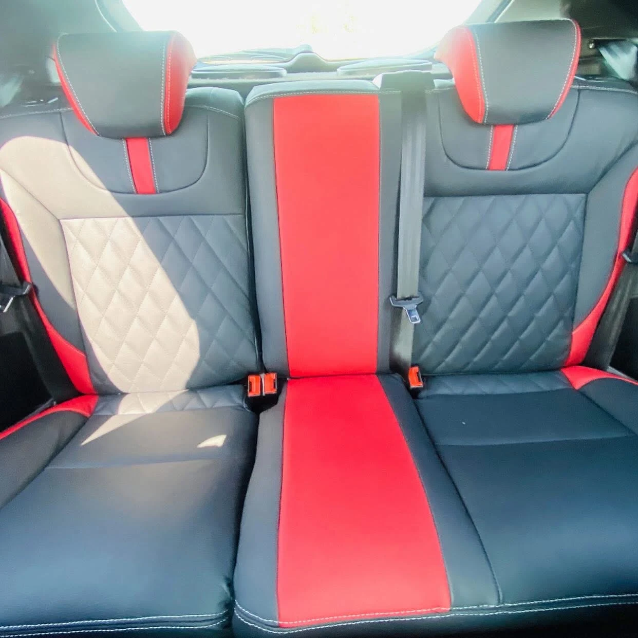 Matching custom leather rear seats by Leatherboyz